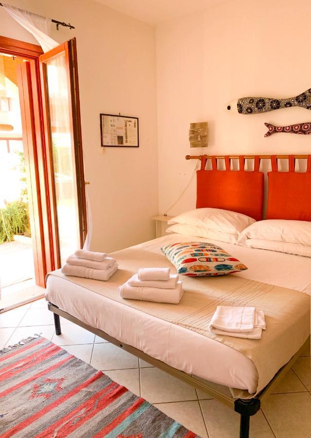Casa Quasimodo, Con Patio E Giardino Privato Apartment Олбия Екстериор снимка